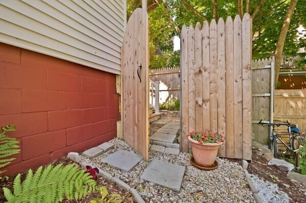 Enceinte de l’hébergement