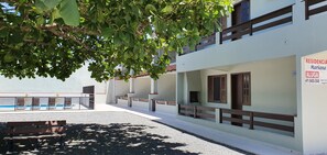 Property grounds - Apartment in gated community with pool.  (Itapoá)