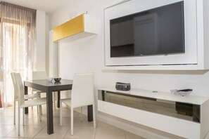 Dining - FELLINI RIMINI - Apartment x 3! NEW! (rimini)
