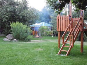 Children’s area - Nice double room at the foot of the Kottmar (Spree source), lounge (Herrnhut OT Ruppersdorf)