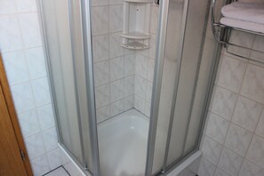 Dusche, Handtücher, Seife