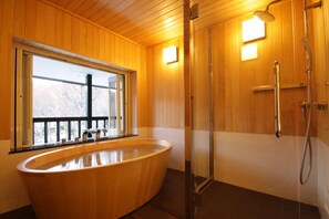Free toiletries, hair dryer, slippers, bidet - Hotel Jogakura (Aomori)