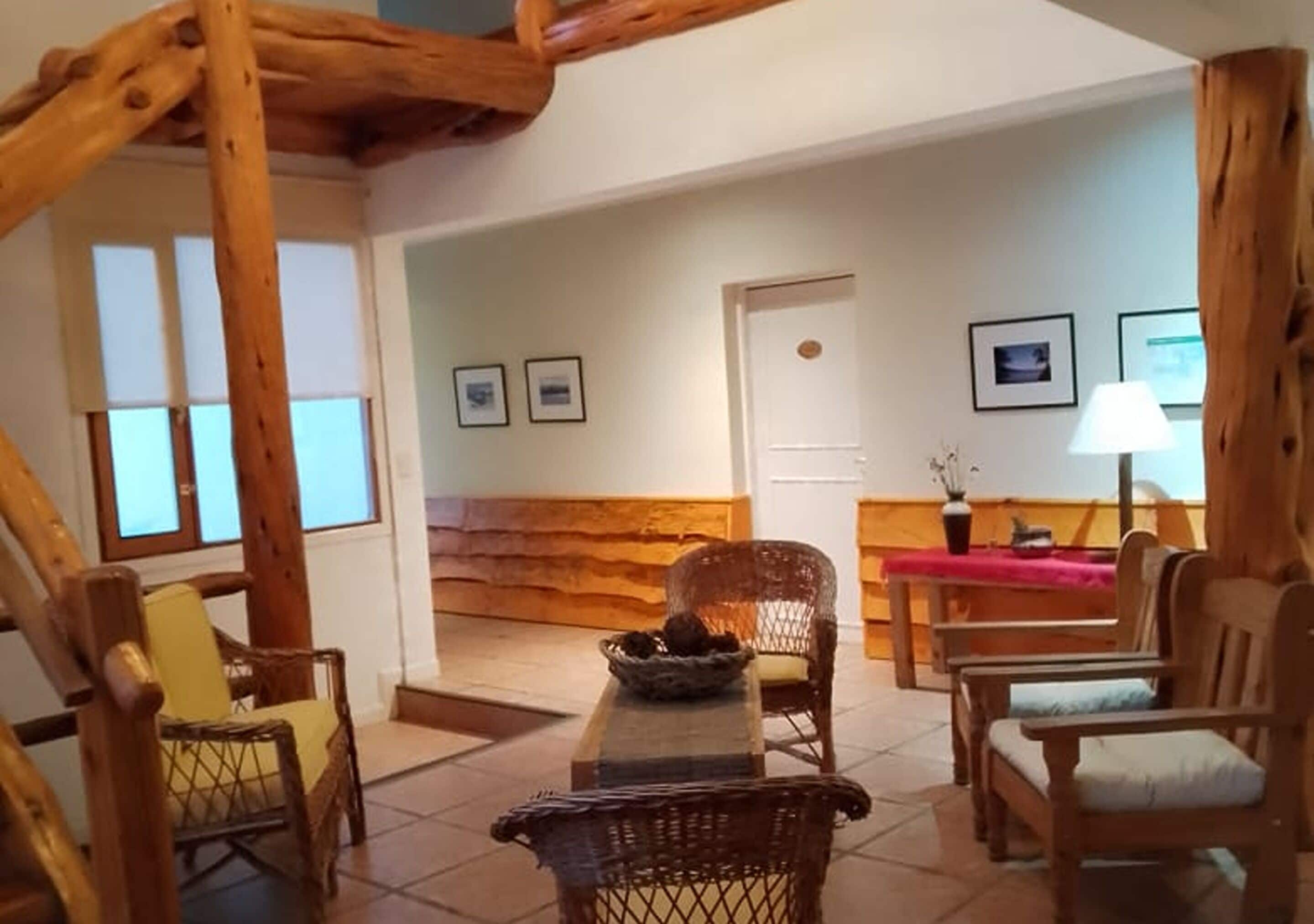 32-inch flat-screen tv with cable channels, tv