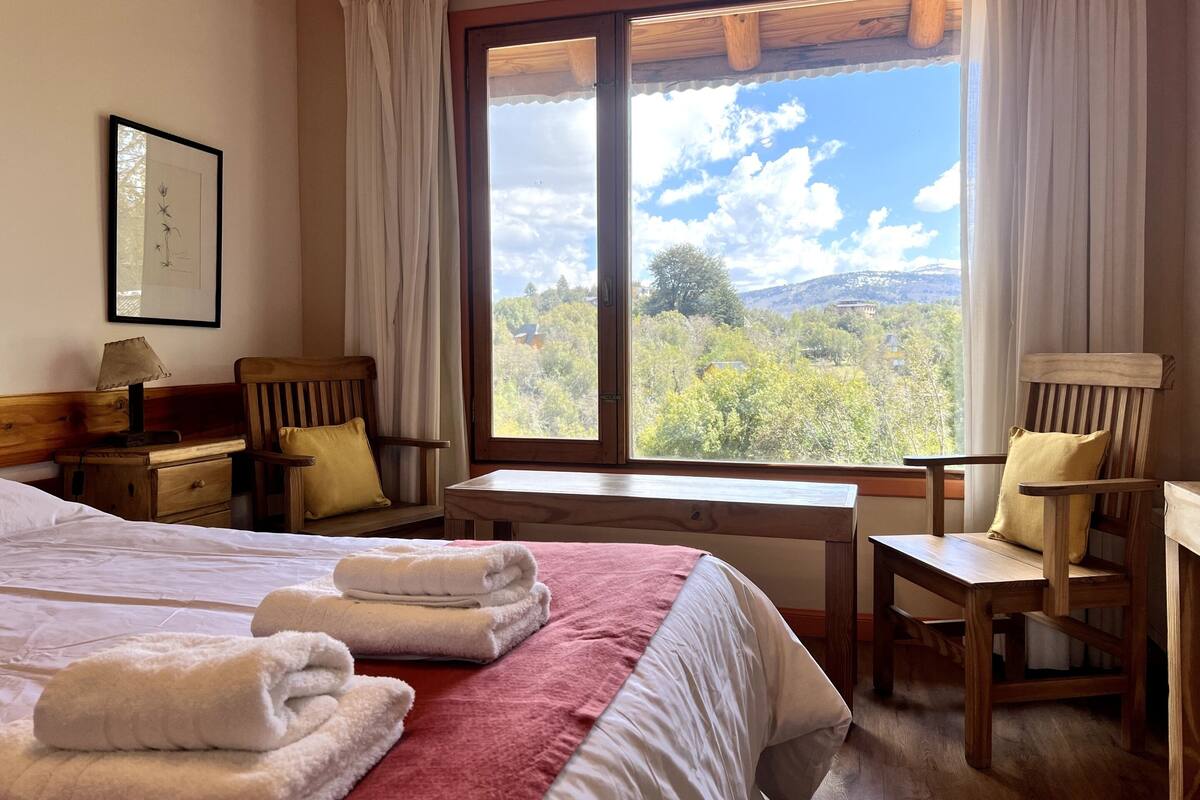 1 bedroom, in-room safe, blackout curtains, soundproofing