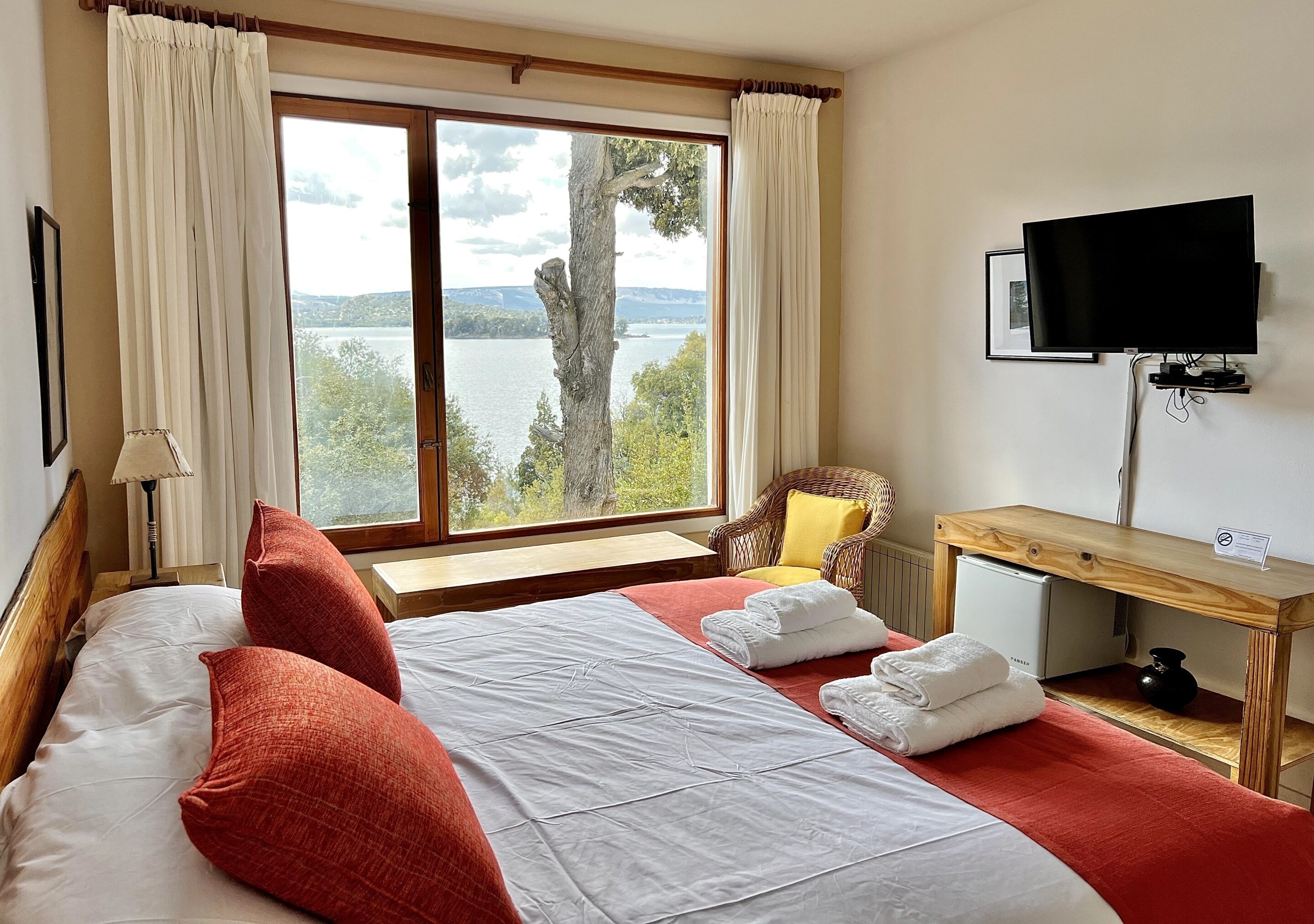 panoramic double room | 1 bedroom, in-room safe, blackout curtains, soundproofing
