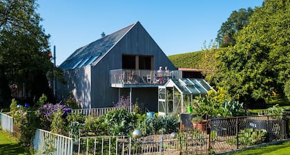 new, detached holiday home