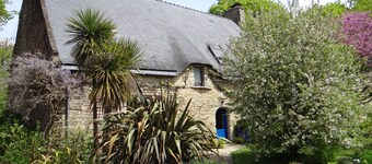 Beautiful quiet longère, near forests and ocean