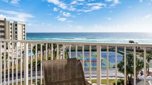 Property grounds - 🌴 Islander #503 – Million-Dollar Views, Fun Beach Vibes! 🌊✨ (Destin)