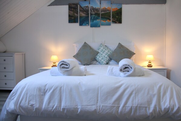 6 Schlafzimmer, schallisolierte Zimmer, Bügeleisen/Bügelbrett