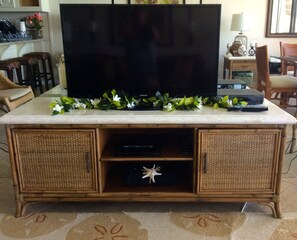 Interior - Best Kept Secret on Oahu ! (Waianae)