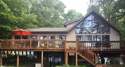 Hermosa casa frente al lago frente al mar