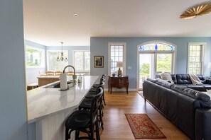 Interior - NEW Spectacular Views & Private space on a Scenic Mountain 40ft Salt Water Pool (Ulster Park)