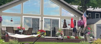 Hayward, Wisconsin Waterfront Cabin located on Nelson Lake, Pontoon available.