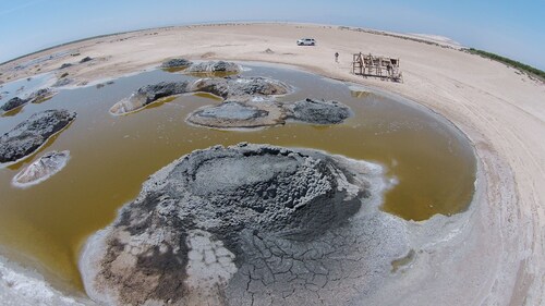 Studio with private back yard, surrounded by desert.