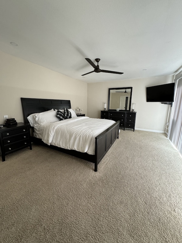2 bedrooms, iron/ironing board, free WiFi, bed sheets