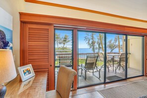 Interior - "Sunny Daze" at Lae Nani 522 -Oceanfront, Second Floor, 2 Bedroom | 2 Bathroom (Kapaa)