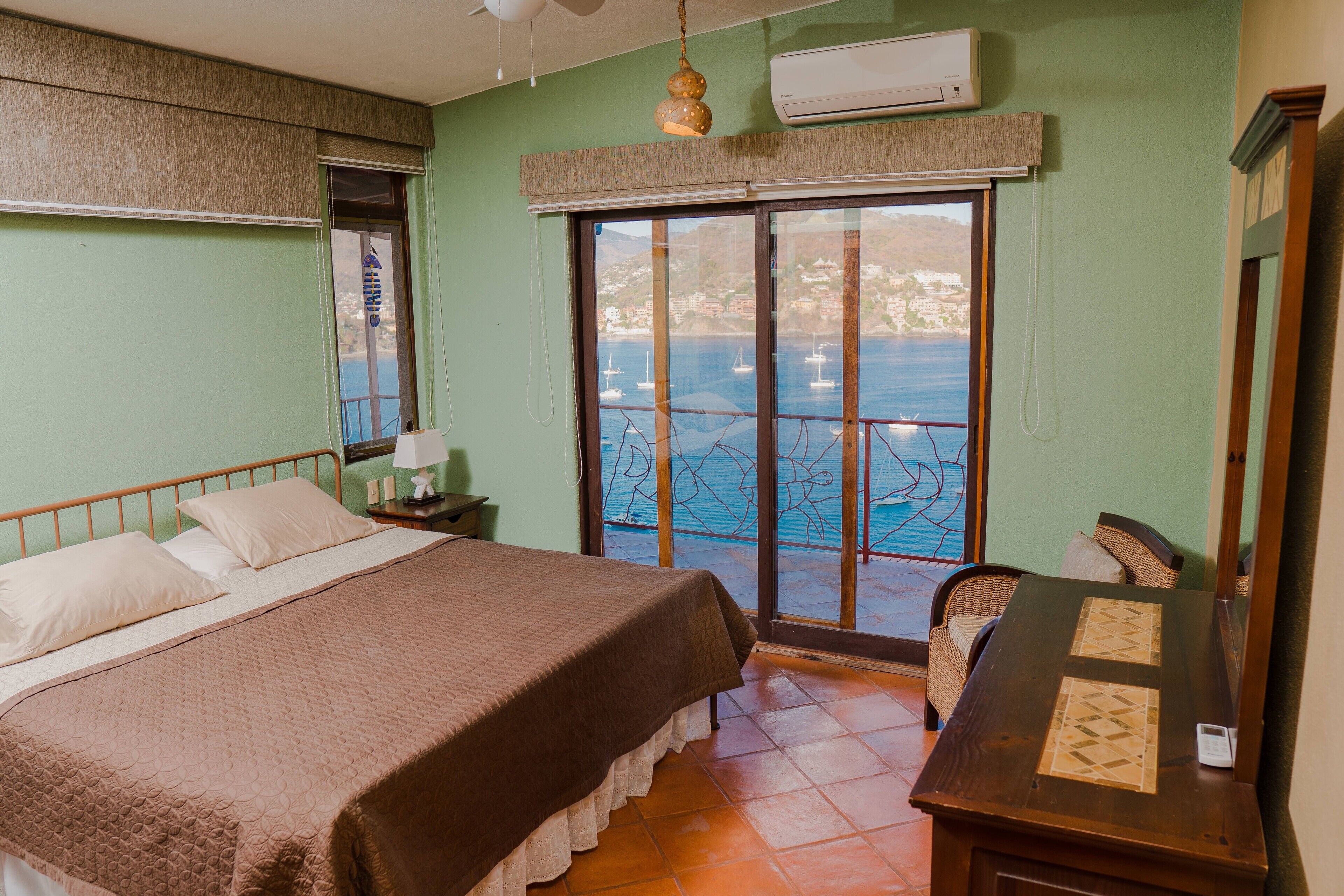 3 chambres, fer et planche à repasser, Wi-Fi gratuit, draps fournis