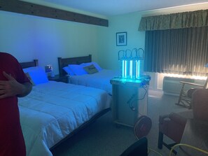 6 bedrooms, desk, iron/ironing board, free WiFi