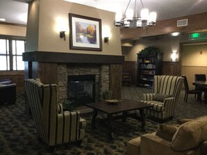 Smart TV, fireplace, DVD player, books - Ski Season at Granby Ranch Coming Soon. Book Your Slopeside Condo Now! (Granby)