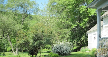 Rockledge Farm country living