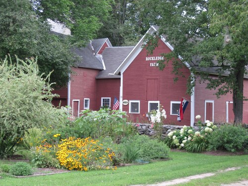Rockledge Farm country living