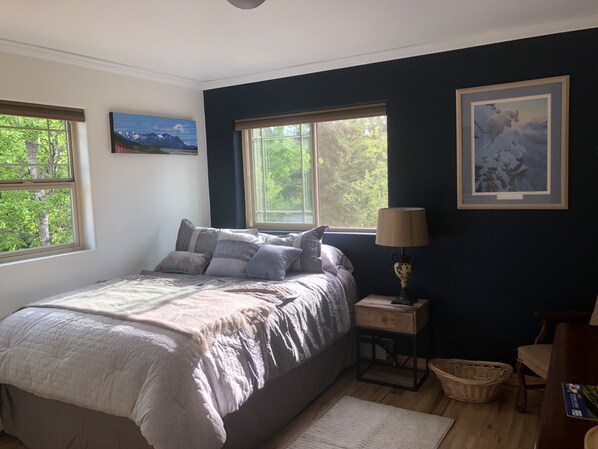 4 makuuhuonetta, ilmainen Wi-Fi, vuodevaatteet