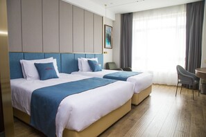 ห้องแฟมิลี่, เตียงใหญ่ 2 เตียง (Classic) | 1 ห้องนอน, ��มินิบาร์, ตู้นิรภัยในห้องพัก, ห้องพักตกแต่งอย่างมีเอกลักษณ์