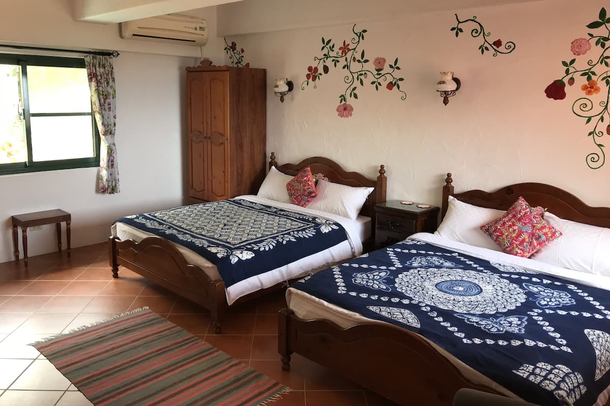 Gallery Double Room, 1 Bedroom | Egyptian cotton sheets, individually decorated, desk, blackout drapes