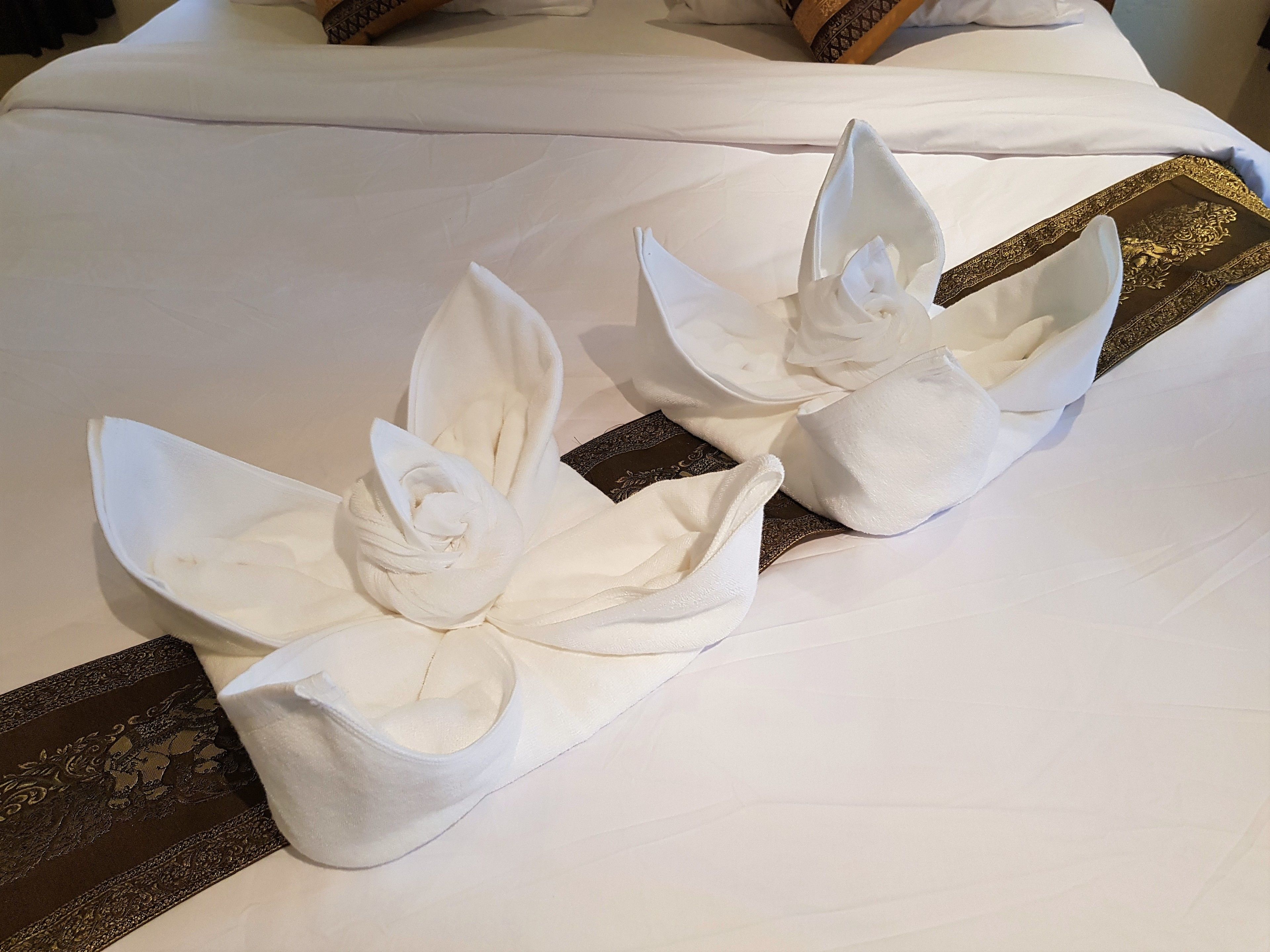 deluxe room | 1 bedroom, in-room safe, individually decorated, individually furnished