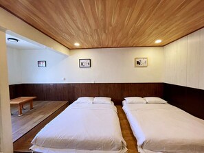 Superior-Vierbettzimmer, 2 Doppelbetten, Nichtraucher | Schallisolierte Zimmer, kostenloses WLAN, Bettwäsche