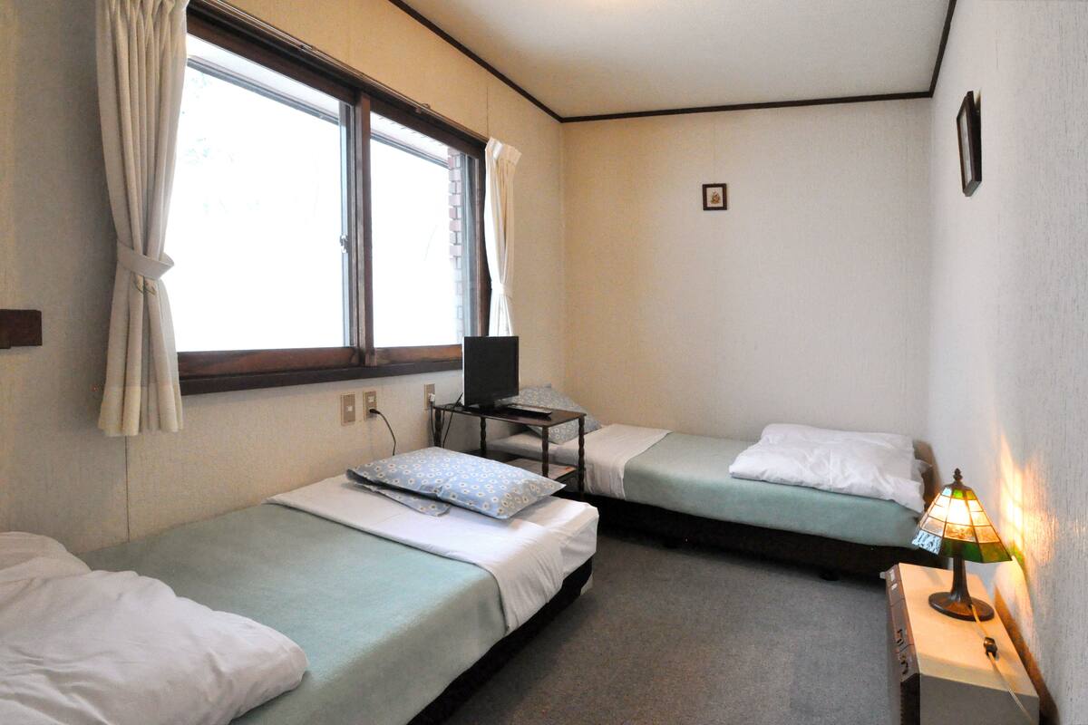 Zweibettzimmer, eigenes Bad