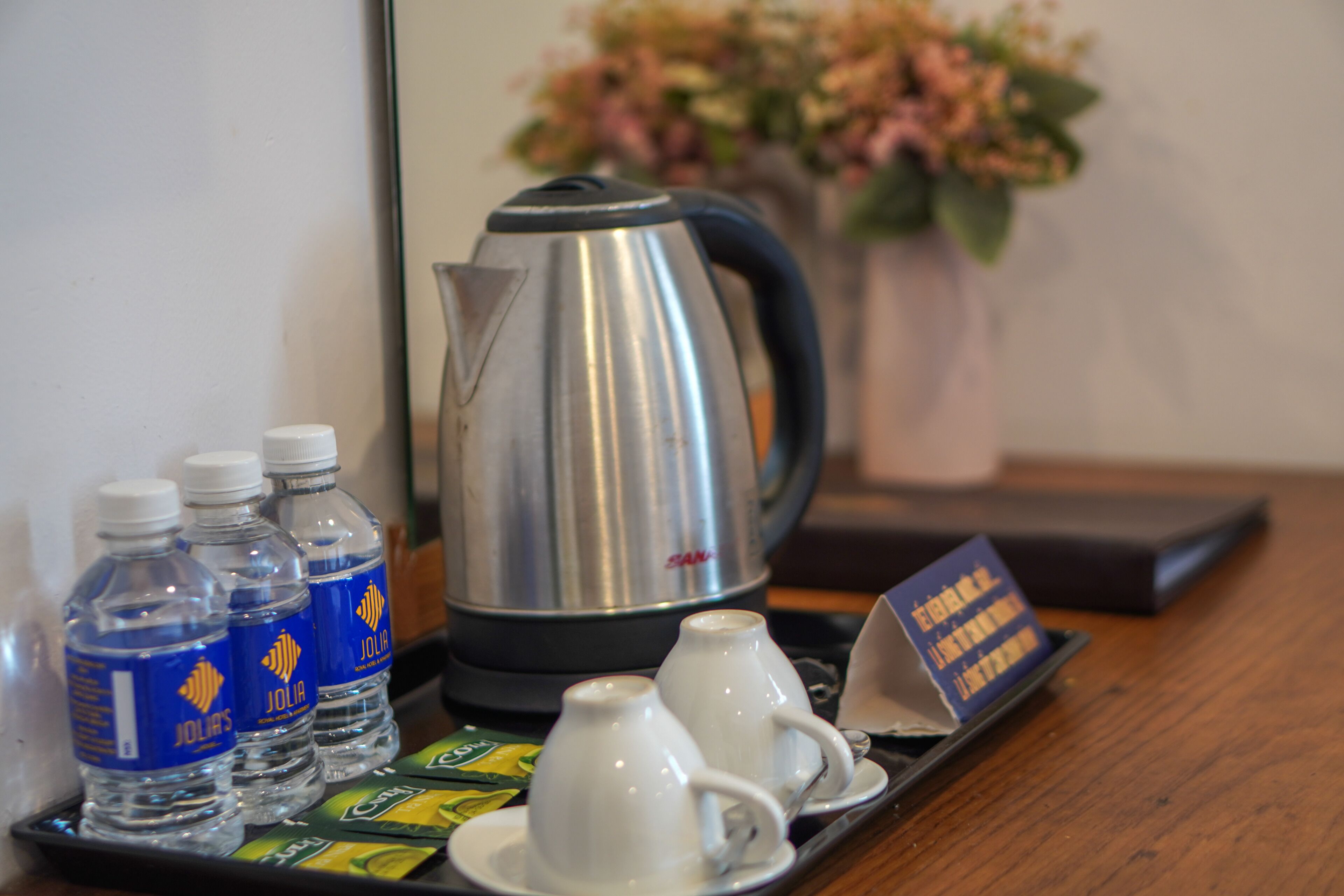 family room, multiple beds, city view | room amenity