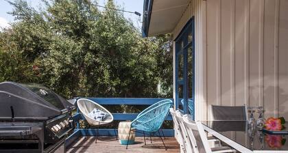 Relax Moore - Walking distance to Beach.