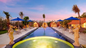 Outdoor pool, pool loungers