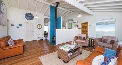 Sheoak on Wedge - Well Appointed Property Close To Beach