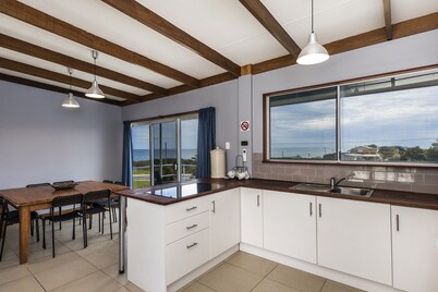 Seascape - Outstanding Views Pet Friendly.
