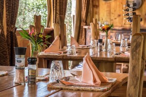 Breakfast, lunch and dinner served - Rhino Watch safari Lodge (Nyahururu)