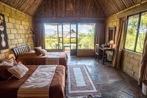 書桌、免費折疊床/加床、免費無線上網、床單