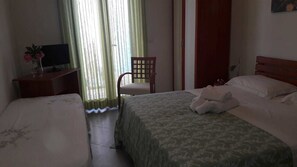 Blackout curtains, iron/ironing board, free cots/infant beds, free WiFi