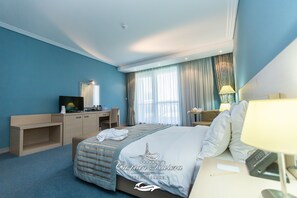 Standard Single Room | Egyptian cotton sheets, premium bedding, minibar, in-room safe - Caspian Riviera Grand Palace (Aktau)