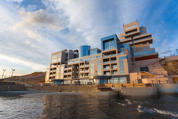 Front of property - Caspian Riviera Grand Palace (Aktau)