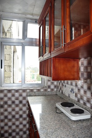 Apartamento Deluxe, 1 habitación, cocina, vistas a la ciudad | Cocina privada