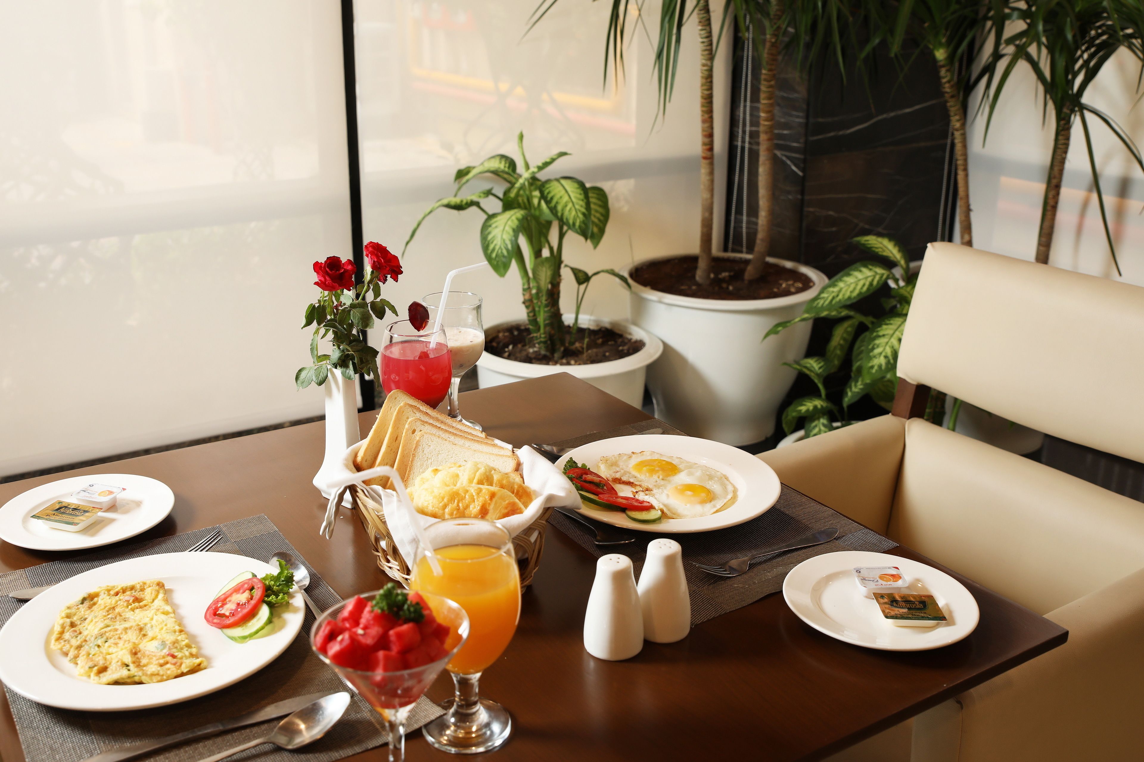 free daily continental breakfast