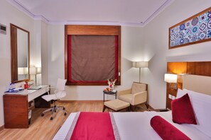 Deluxe Queen | In-room safe, desk, blackout curtains, iron/ironing board