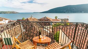 Double Room, Balcony | Balcony