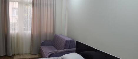 Suite Deluks, Bebas Asap Rokok | Meja kerja, kedap suara, tempat tidur lipat/tambahan, dan Wi-Fi gratis