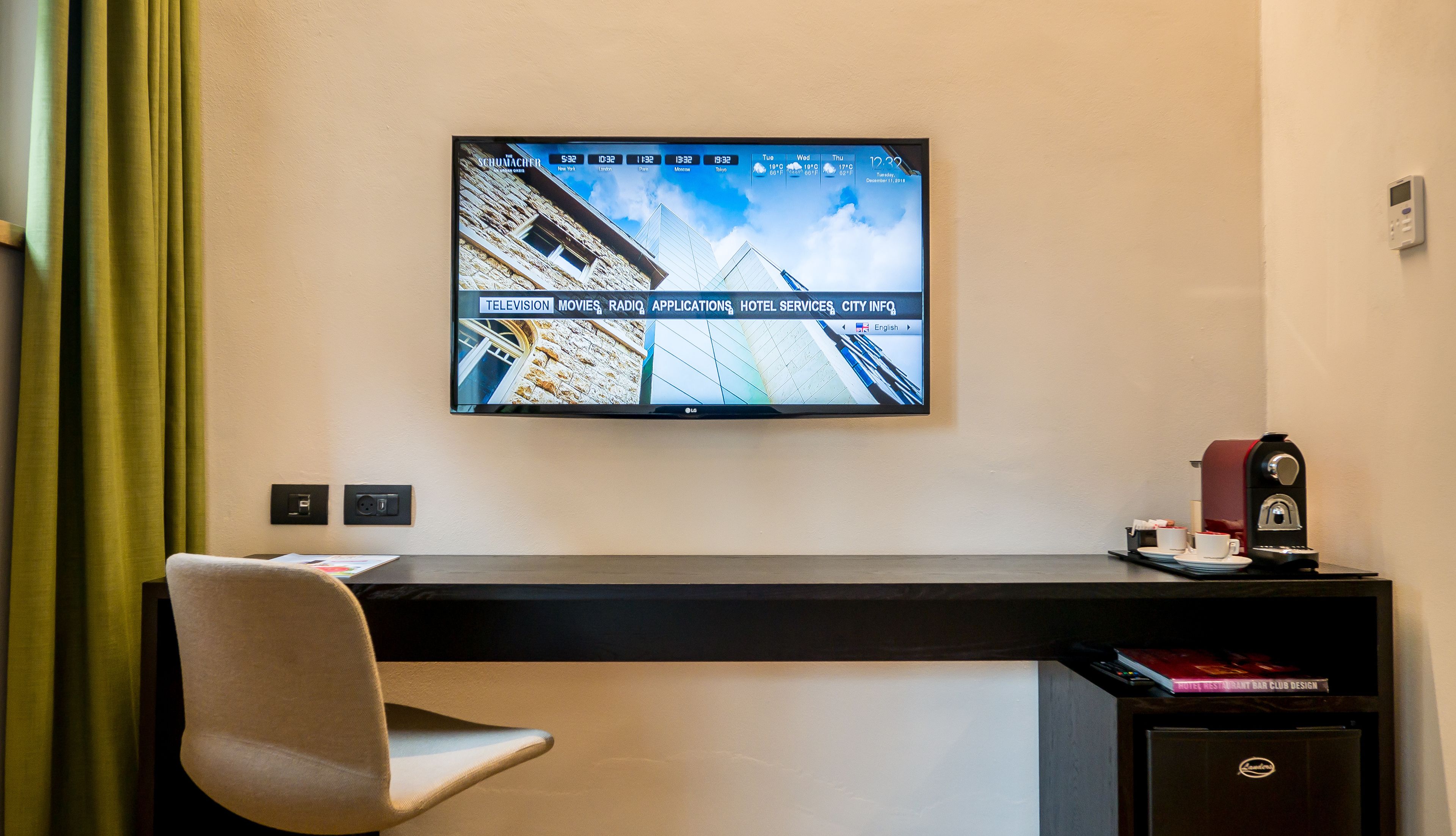 1 bedroom, minibar, in-room safe, desk