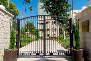 Front of property – evening/night - The Schumacher Hotel Haifa (Haifa)