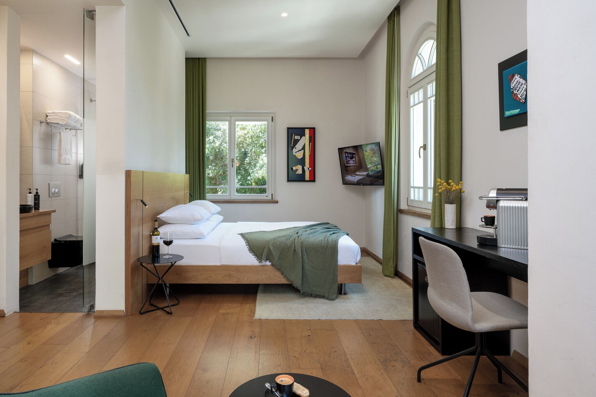 Svit | 1 sovrum, minibar, värdeförvaringsskåp på rummet och skrivbord