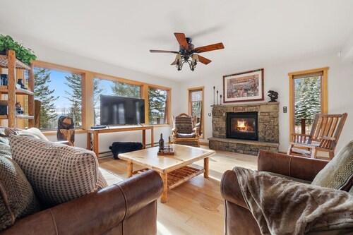 RMR: Three Bear Tracks Home in Teton Village